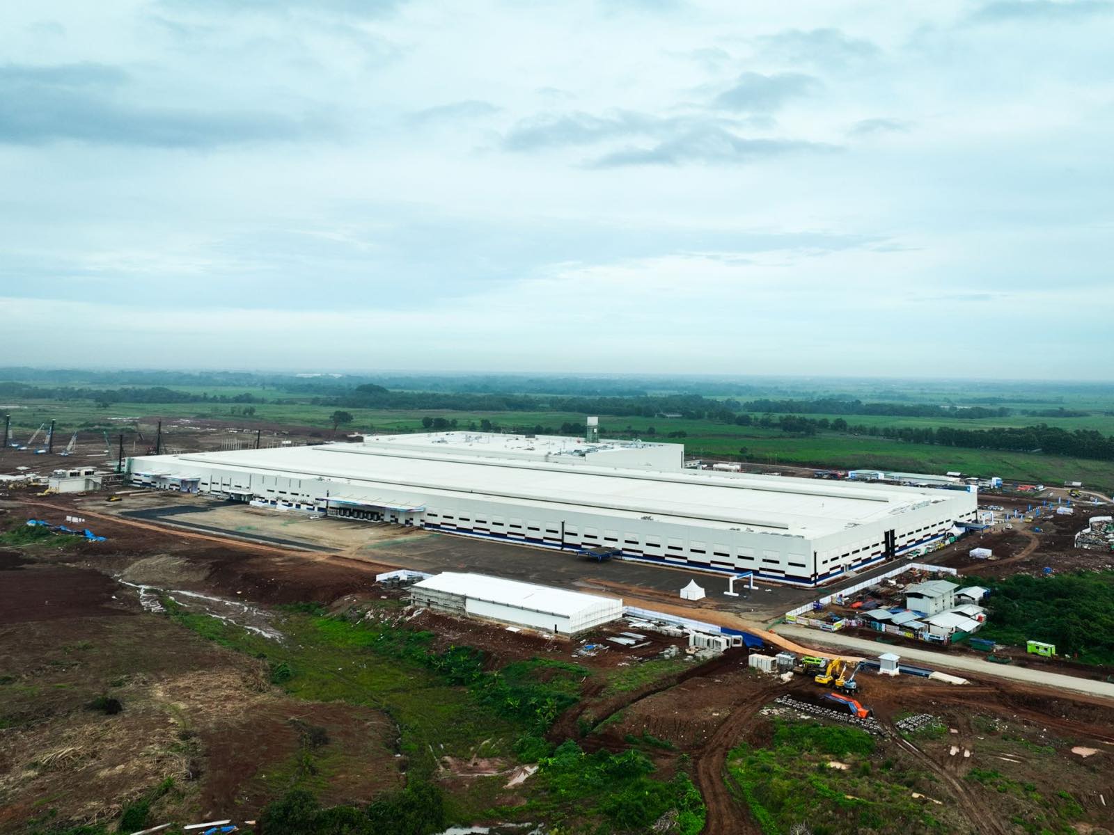 Bagaimana Manufaktur Kendaraan Listrik Menciptakan Lapangan Kerja dan Memperkuat Ekonomi Lokal